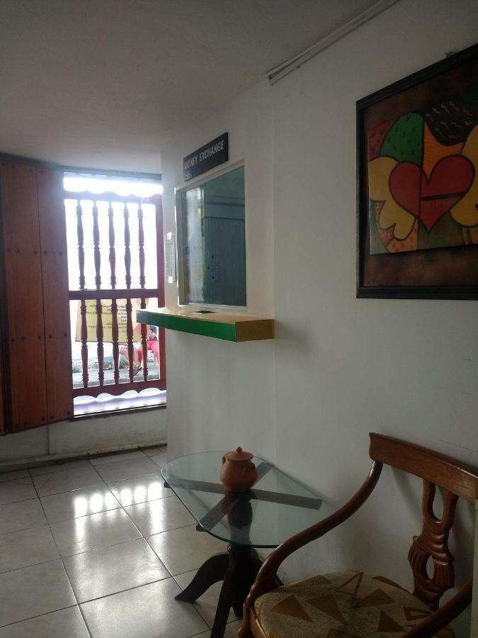 Hostal Fareb Cartagena Екстер'єр фото